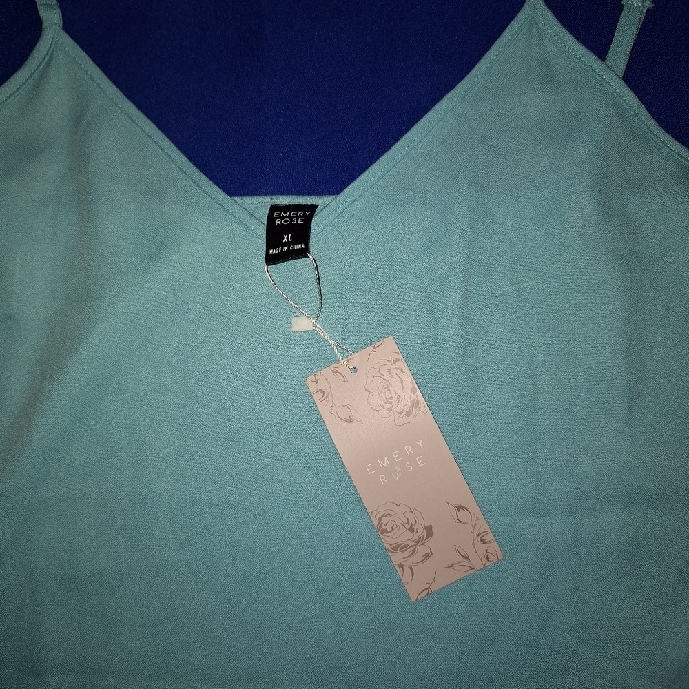 Emery Rose Lot Of 2 V-Neck Spaghetti Strap Camisole Tanks Scallop Hem XL - Picture 3 of 8